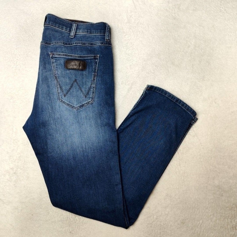 Wrangler Jeans Mens 36x32 Blue Greensboro Regular Straight 803 Distressed Cowboy